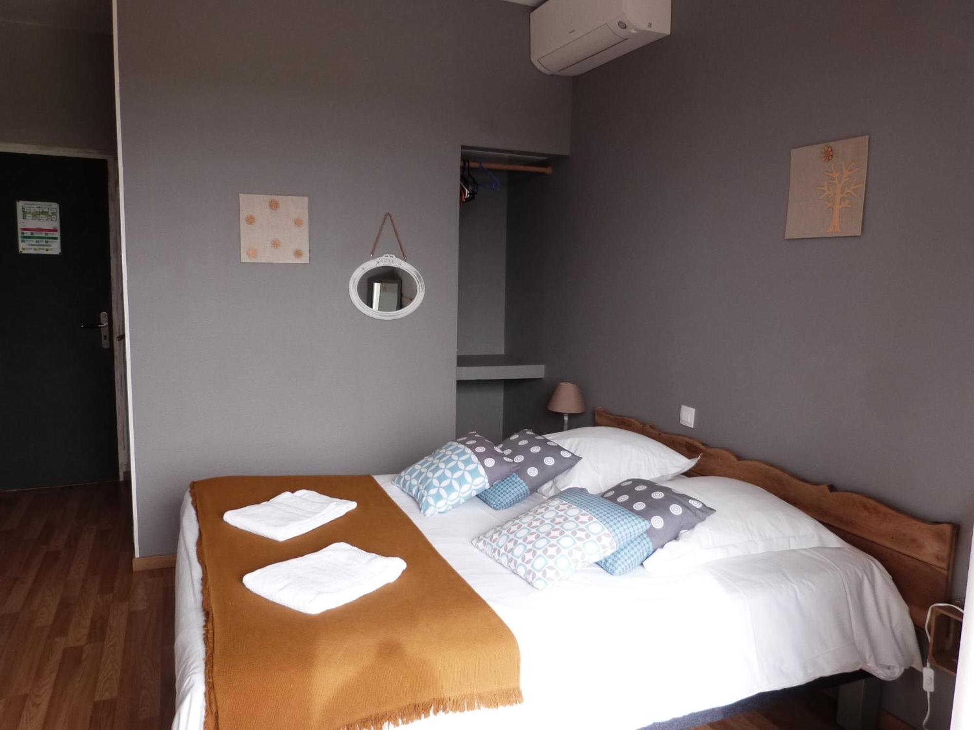 Logis Restaurant La Borie Hotel Saint-Genies