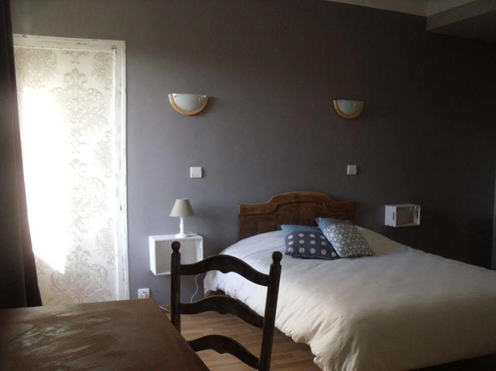 Logis Restaurant La Borie Hotel Saint-Genies